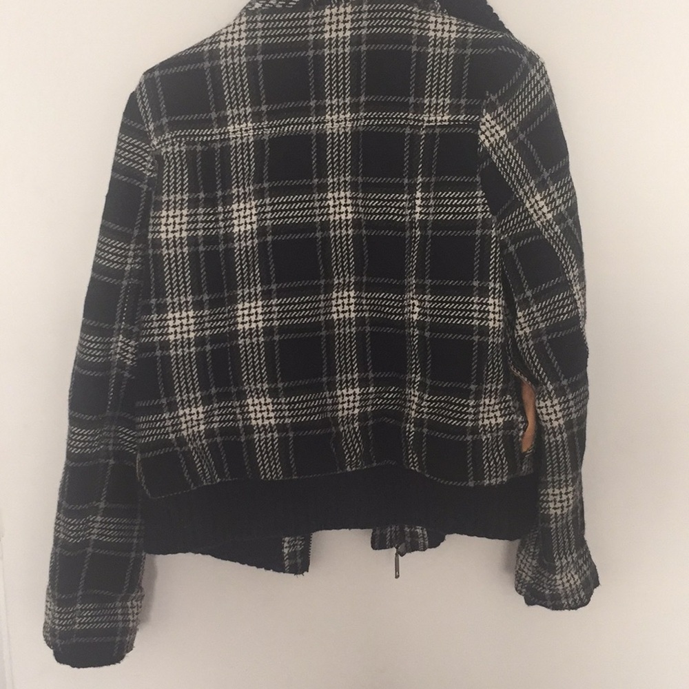Jacket - Picture 6 of 6